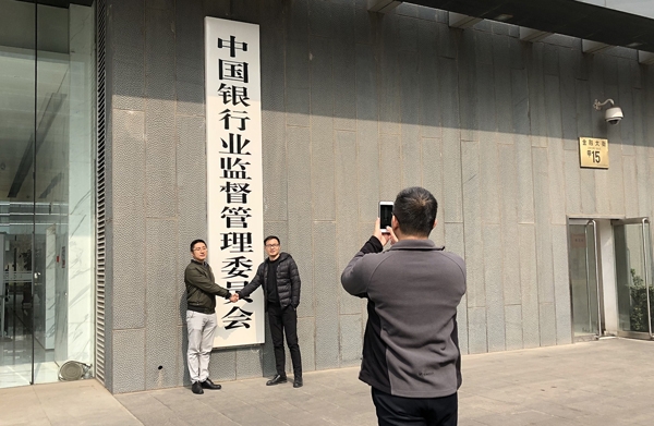 手表怎么换电池