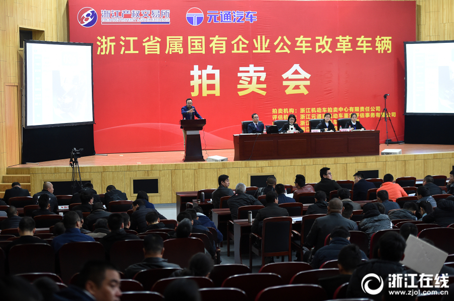 手上玻璃胶怎么清洗